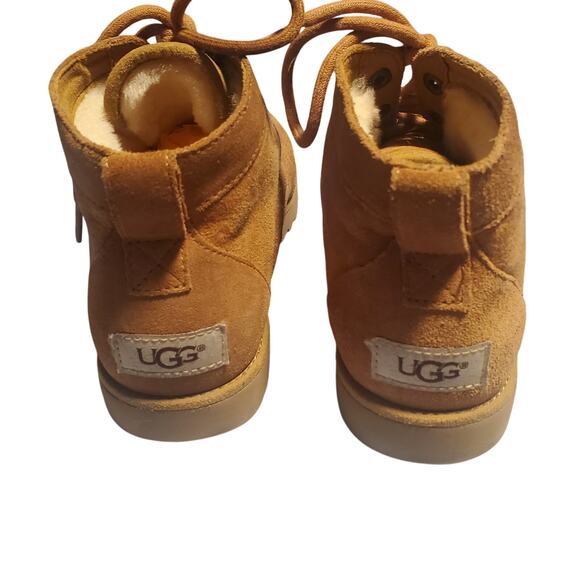 UGG Women’s Size 8 Bethany Shearling Lined Boot Chestnut Brown 1012532 - Picture 3 of 9